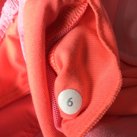 Lululemon Run: Pace tank top, size 6. - Picture 10 of 10